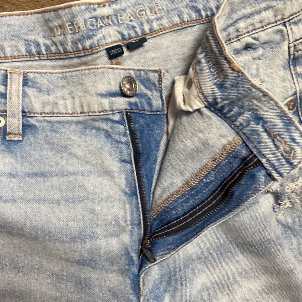 American Eagle Distress Rip Jeans - Picture 13 of 14